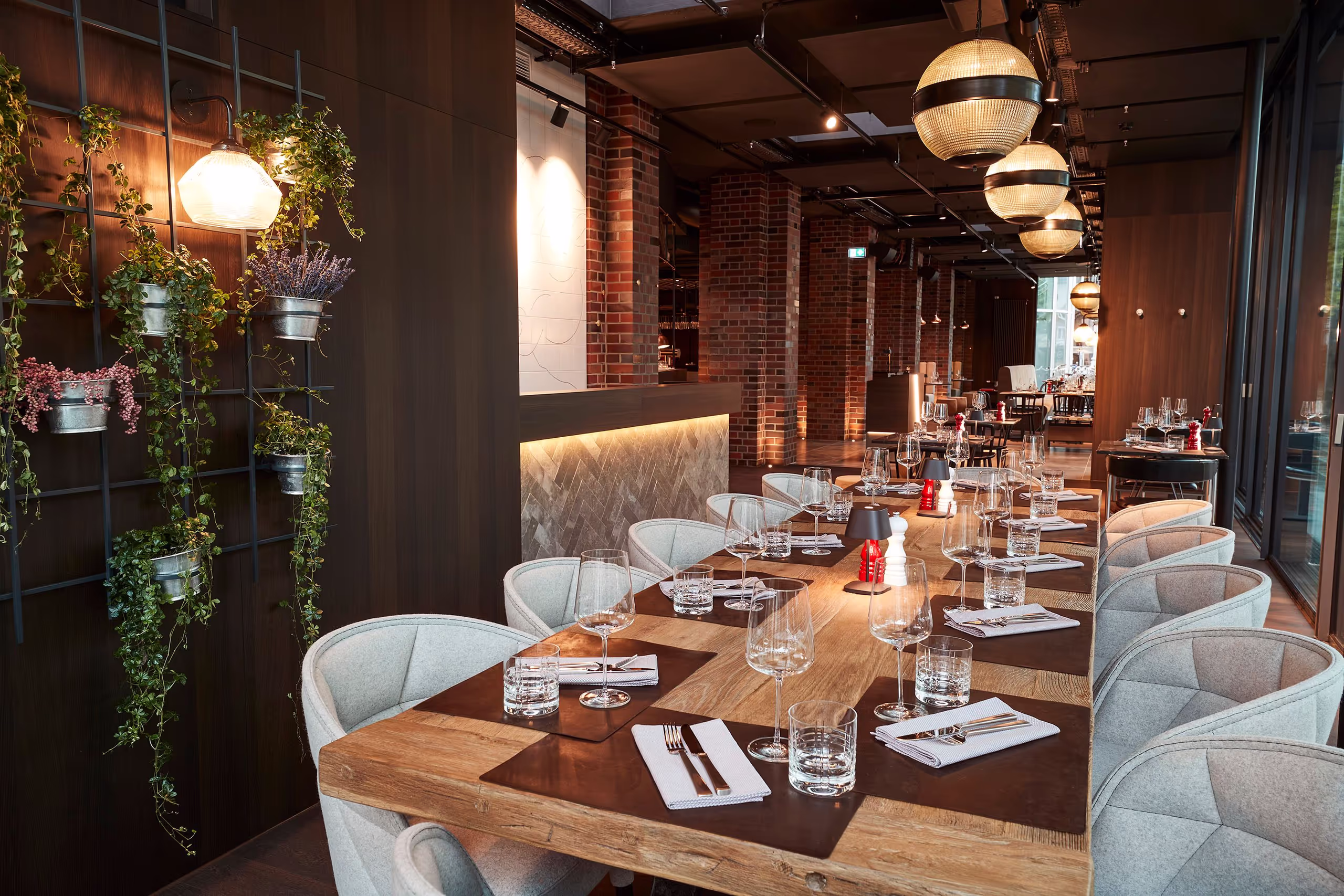 jpg.xxlarge_SHR_Hamburg_restaurant_Stadthaus_18_8e14ca97d4